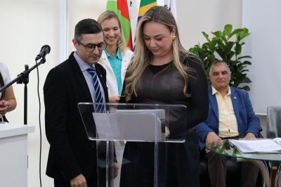 Posse Conselho Estadual de Educação - Suélen Rosa Biz