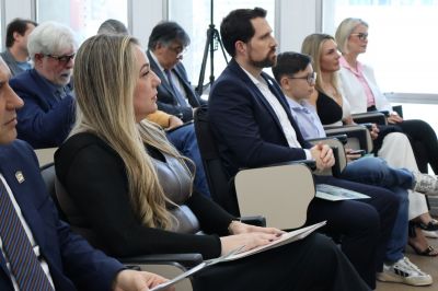 Posse Conselho Estadual de Educação - Suélen Rosa Biz
