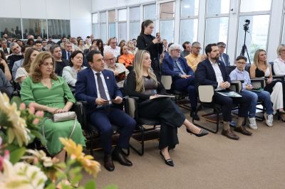 Posse Conselho Estadual de Educação - Suélen Rosa Biz
