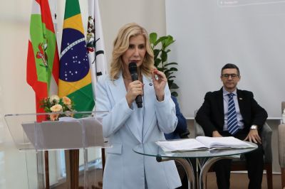 Posse Conselho Estadual de Educação - Suélen Rosa Biz