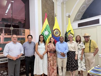 Convênios com universidade da Colômbia