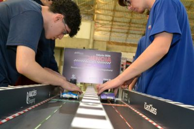 Ciência, resiliência e protagonismo feminino aceleram no projeto Ciência da Velocidade