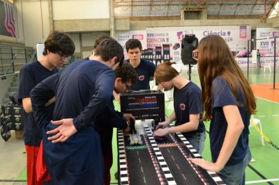 Ciência, resiliência e protagonismo feminino aceleram no projeto Ciência da Velocidade