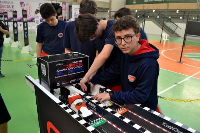 Ciência, resiliência e protagonismo feminino aceleram no projeto Ciência da Velocidade