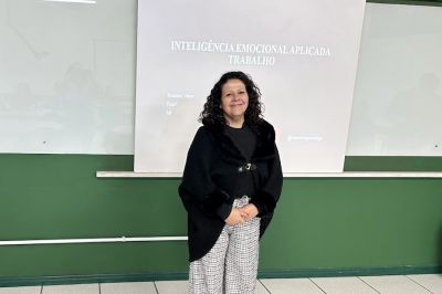 Proadh realiza palestra sobre inteligência emocional no ambiente de trabalho