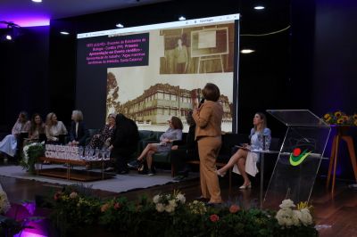 Mesa-Redonda: Mulheres e Carreiras Científica