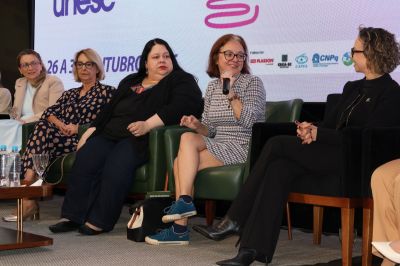 Mesa-Redonda: Mulheres e Carreiras Científica