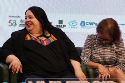 Mesa-Redonda: Mulheres e Carreiras Científica