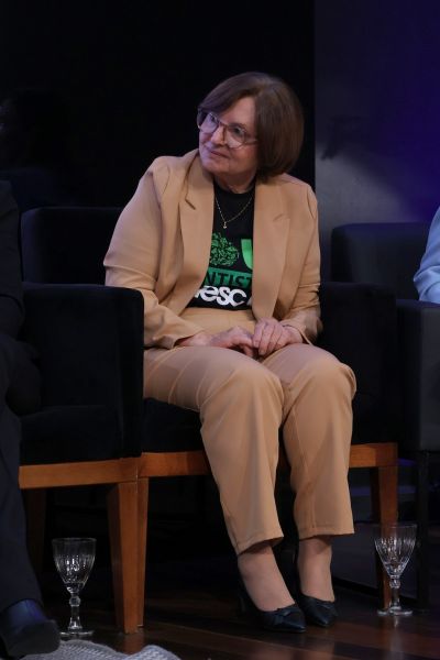 Mesa-Redonda: Mulheres e Carreiras Científica