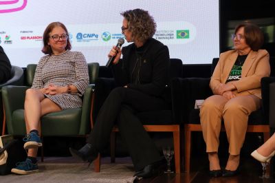 Mesa-Redonda: Mulheres e Carreiras Científica