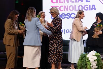 Mesa-Redonda: Mulheres e Carreiras Científica