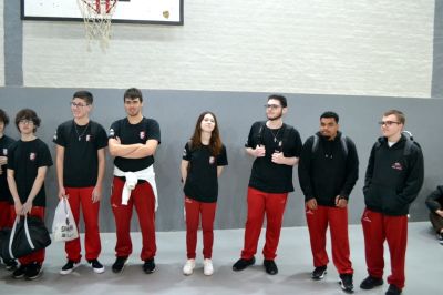 Sorrisos, choros e muita emoção marcam a última aula do Terceirão no Colégio Unesc