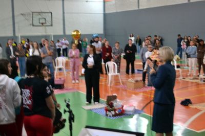 Sorrisos, choros e muita emoção marcam a última aula do Terceirão no Colégio Unesc