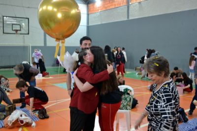Sorrisos, choros e muita emoção marcam a última aula do Terceirão no Colégio Unesc