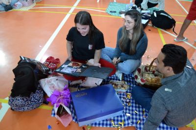 Sorrisos, choros e muita emoção marcam a última aula do Terceirão no Colégio Unesc