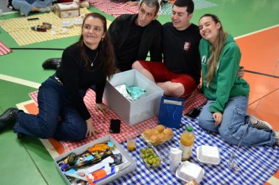 Sorrisos, choros e muita emoção marcam a última aula do Terceirão no Colégio Unesc
