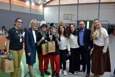 Sorrisos, choros e muita emoção marcam a última aula do Terceirão no Colégio Unesc