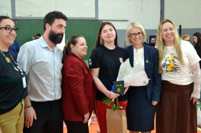 Sorrisos, choros e muita emoção marcam a última aula do Terceirão no Colégio Unesc
