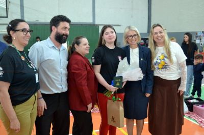 Sorrisos, choros e muita emoção marcam a última aula do Terceirão no Colégio Unesc