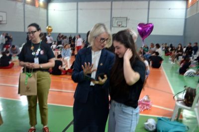 Sorrisos, choros e muita emoção marcam a última aula do Terceirão no Colégio Unesc