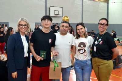 Sorrisos, choros e muita emoção marcam a última aula do Terceirão no Colégio Unesc