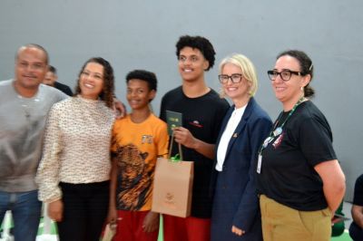 Sorrisos, choros e muita emoção marcam a última aula do Terceirão no Colégio Unesc