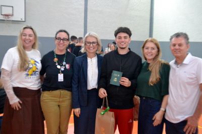Sorrisos, choros e muita emoção marcam a última aula do Terceirão no Colégio Unesc