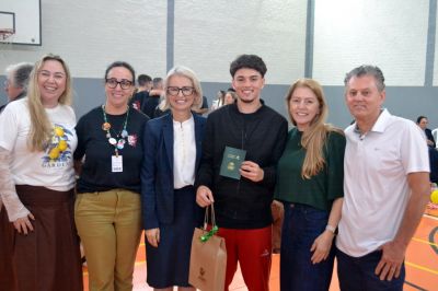 Sorrisos, choros e muita emoção marcam a última aula do Terceirão no Colégio Unesc
