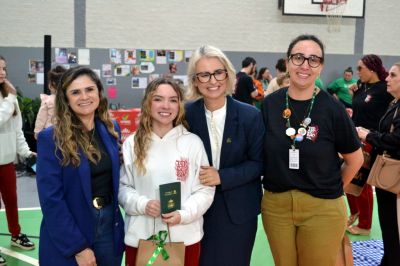 Sorrisos, choros e muita emoção marcam a última aula do Terceirão no Colégio Unesc