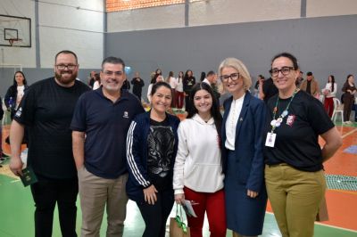 Sorrisos, choros e muita emoção marcam a última aula do Terceirão no Colégio Unesc