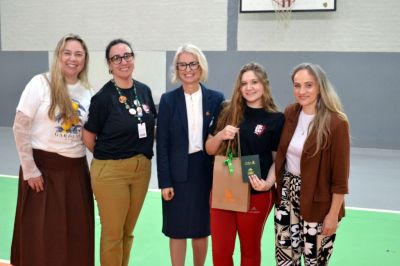 Sorrisos, choros e muita emoção marcam a última aula do Terceirão no Colégio Unesc