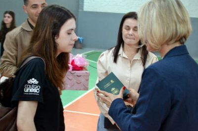 Sorrisos, choros e muita emoção marcam a última aula do Terceirão no Colégio Unesc