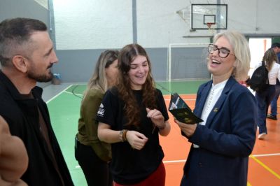 Sorrisos, choros e muita emoção marcam a última aula do Terceirão no Colégio Unesc