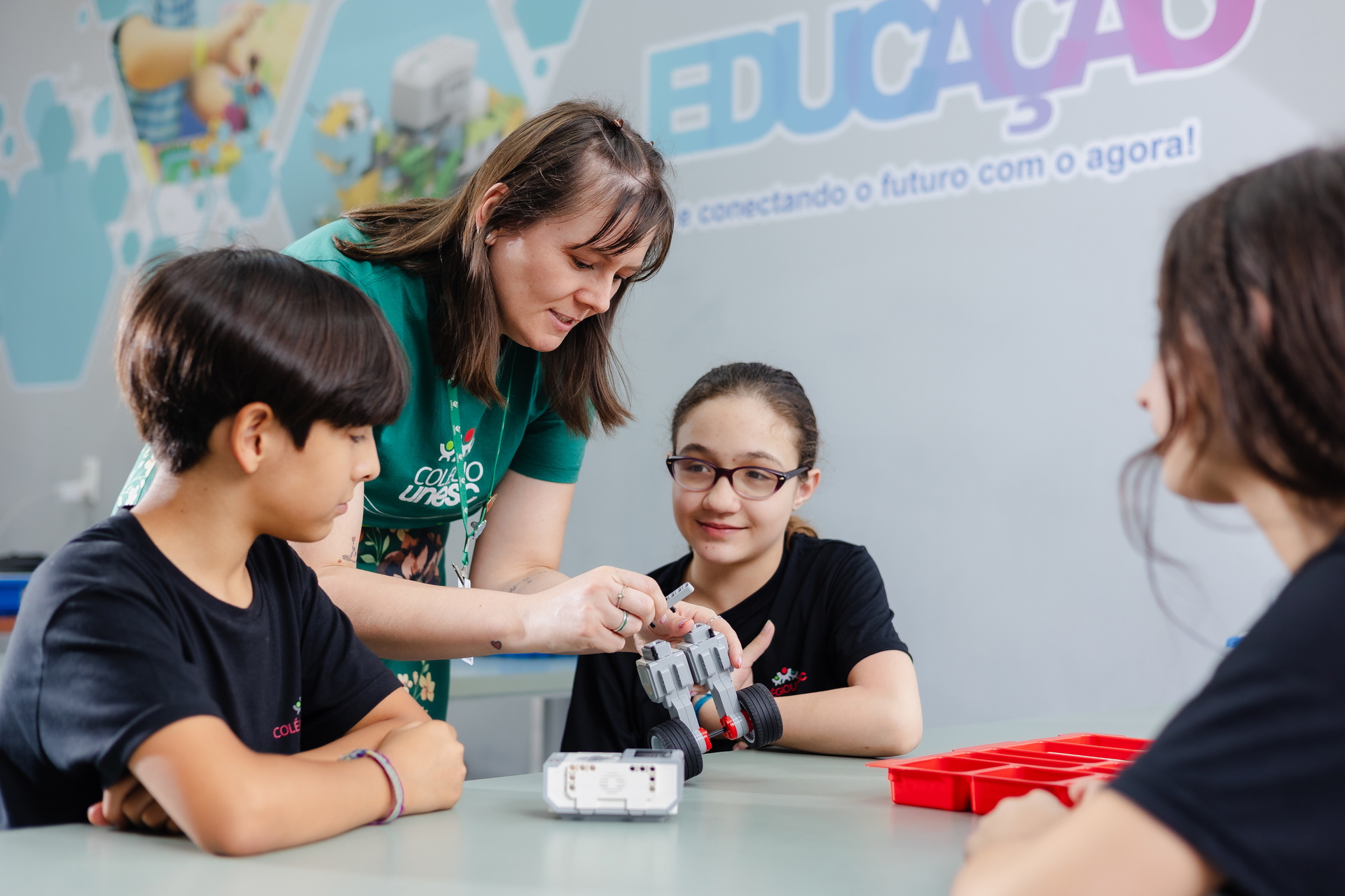 Ensino que acolhe e inspira