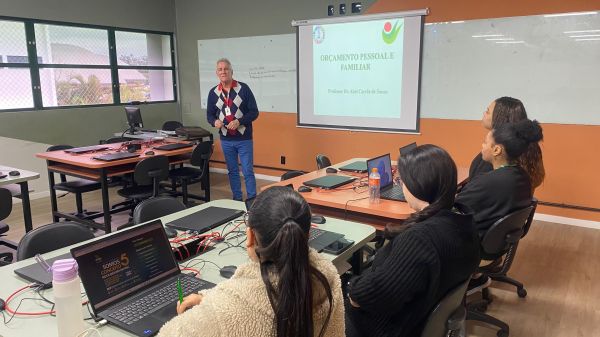 Bem Viver Unesc - Galeria de fotos - Saúde Financeira