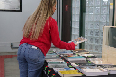 Livraria Unesc realiza Feira de Livros com descontos de até 50%