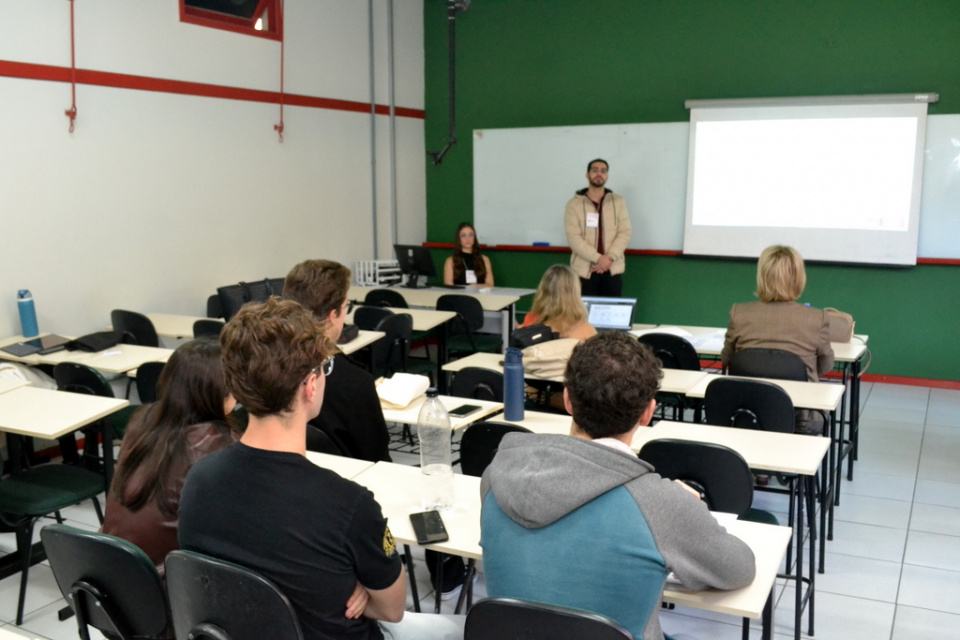 Como a 17ª Semana de Ciência e Tecnologia da Unesc transforma jovens pesquisadores
