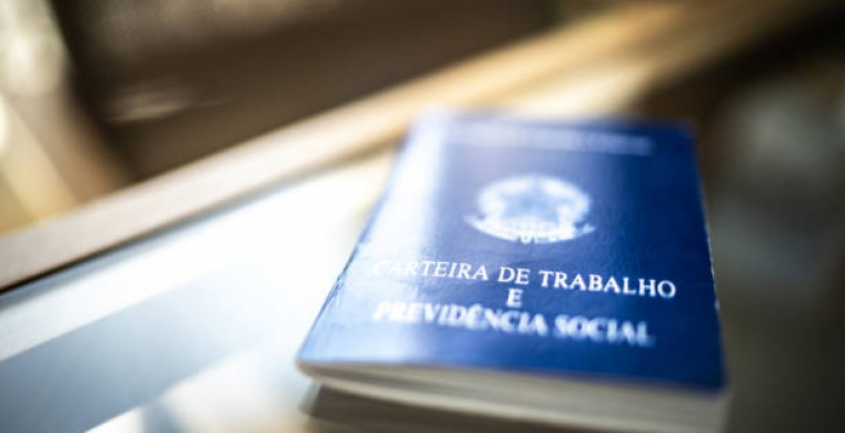 Setores de Serviços e Comércio impulsionam geração de empregos no sul de Santa Catarina