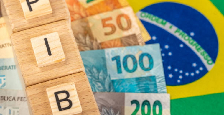 Orleans se consolida como potência em serviços na AMREC, com PIB próximo de R$ 1 bilhão e mais de 1.000 empresas ativas